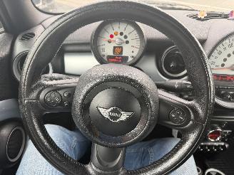Mini Cooper ONE CABRIO picture 18