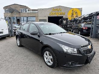Voiture accidenté Chevrolet Cruze LS + 2011/3