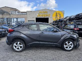 Coche accidentado Toyota C-HR 1.2 TURBO 2WD 2019/1