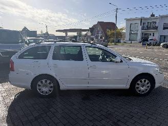 Skoda Octavia 1.6 CR TDI picture 6