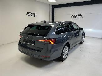 Skoda Octavia AMBITION picture 3