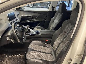 Peugeot 3008 ALLURE picture 9