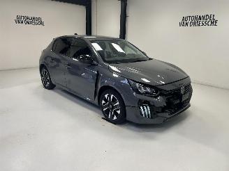 Damaged car Peugeot 208 ALLURE 2024/7
