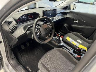 Peugeot 208 STYLE picture 11