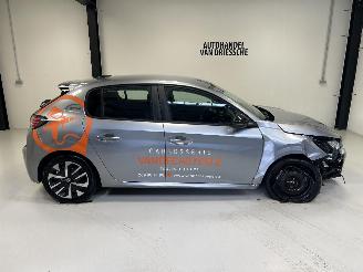 Peugeot 208 STYLE picture 3