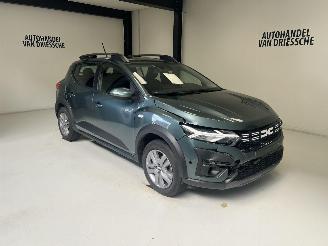 Unfallwagen Dacia Sandero LPG+ESSENCE 2024/12