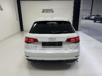 Audi A3 S-TRONIC picture 4