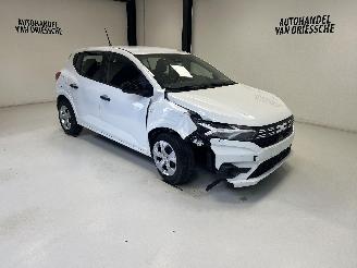 Schadeauto Dacia Sandero  2024/7