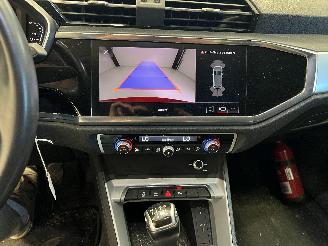 Audi Q3  picture 15