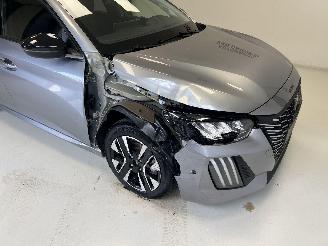Peugeot 208 ALLURE picture 2