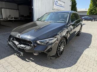 Schadeauto Mercedes C-klasse C 220 T d Avantgarde 2024/12