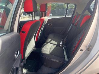 Renault Clio RIP CURL picture 20