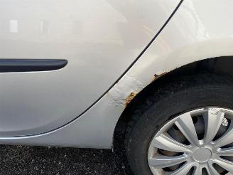 Renault Clio RIP CURL picture 14
