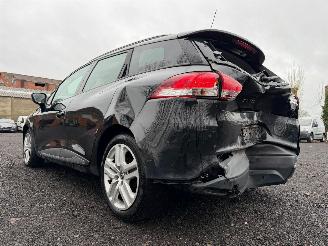 Renault Clio IV GRANDTOUR picture 12