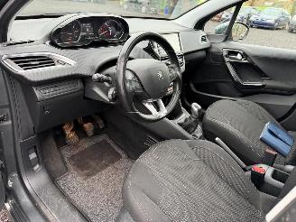 Peugeot 208 208 ALLURE picture 22