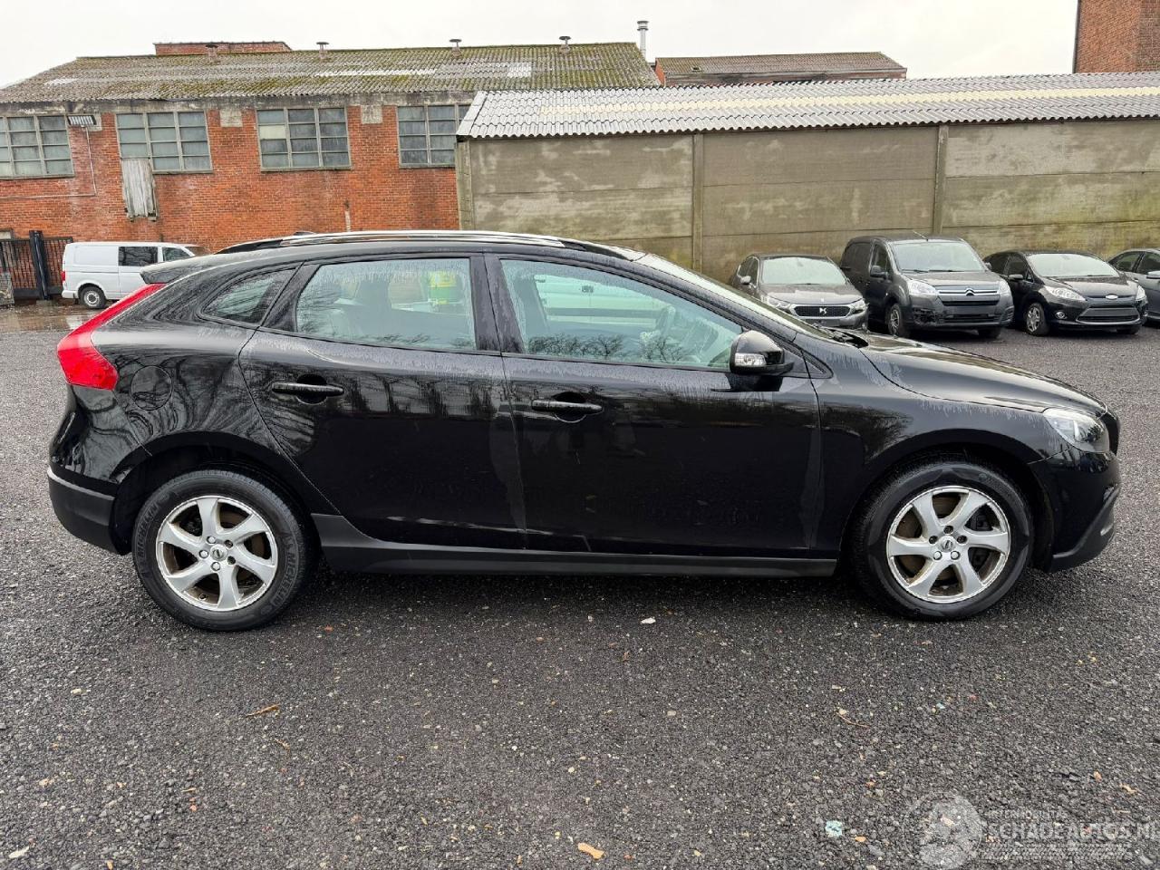 Volvo V-40 1.9 D