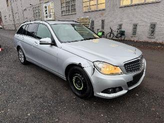 Mercedes C-klasse C180 picture 2