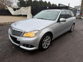 Mercedes C-klasse C180 picture 9