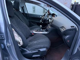 Peugeot 308 II ALLURE picture 23