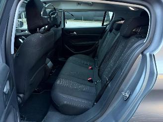 Peugeot 308 II ALLURE picture 21