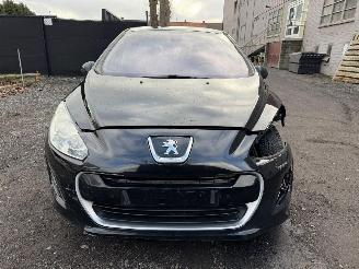 Peugeot 308 1.6HDI picture 7