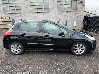 Peugeot 308 1.6HDI picture 1