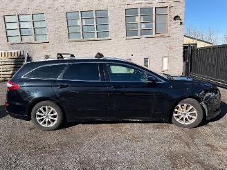 Damaged car Ford Mondeo TREND 2017/2