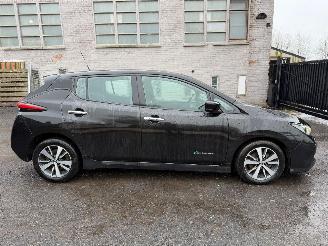 Voiture accidenté Nissan Leaf  2018/12