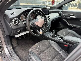 Mercedes Cla-klasse 200 picture 23