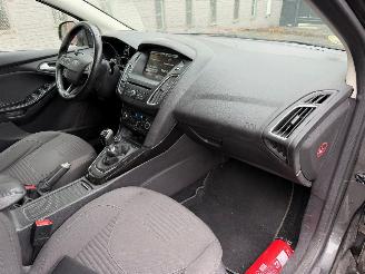Ford Focus TITANIUM picture 23