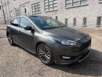 Ford Focus ST-LINE picture 2