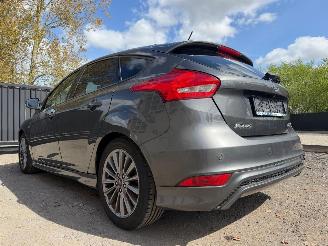 Ford Focus ST-LINE picture 11