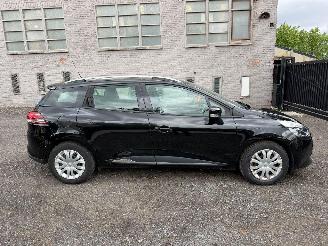 Unfallwagen Renault Clio IV GRANDTOUR EX 2015/2