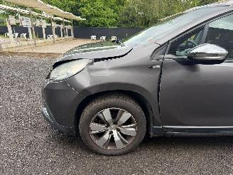 Peugeot 2008 ACCESS picture 8