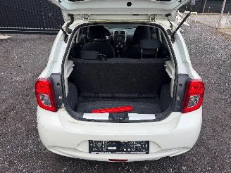 Nissan Micra  picture 14