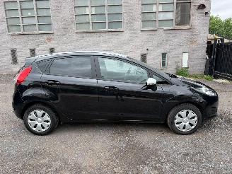 Coche accidentado Ford Fiesta TREND 2016/4