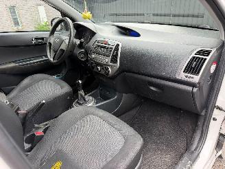 Hyundai I-20  picture 23