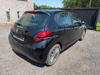 Peugeot 208 1.2 I picture 18