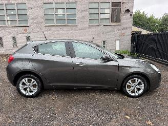 Damaged car Alfa Romeo Giulietta  2014/7