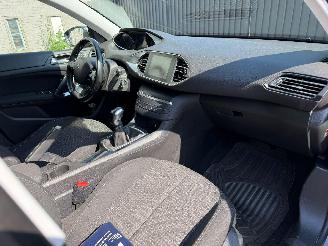 Peugeot 308 II ACTIVE picture 20