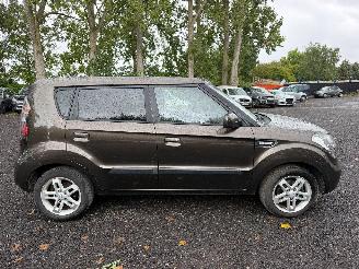 škoda osobní automobily Kia Soul PLUG 2010/1