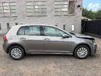 Volkswagen Golf TRENDLINE picture 1