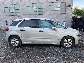 Damaged car Citroën C4-picasso PICASSO II 2017/3
