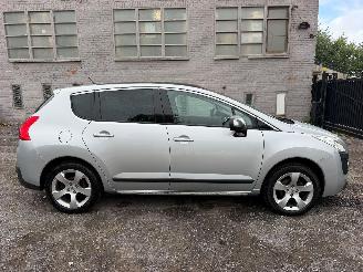 Voiture accidenté Peugeot 3008 ALLURE 2013/4