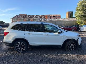 damaged passenger cars Honda Pilot 3.5 2021/12