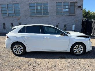 Opel Astra ELEGANCE picture 1