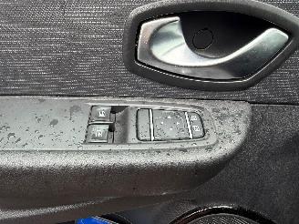 Renault Clio IV GRANDTOUR picture 31