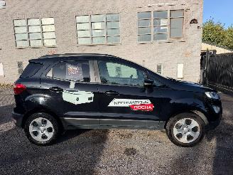 damaged passenger cars Ford EcoSport COOL&CONNEC 2020/2