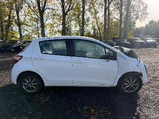 Vaurioauto  passenger cars Toyota Yaris 1.5 2017/8