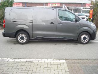 Opel Vivaro AUTOMAAT 2.0CDTI L2-H1 AIRCO picture 4